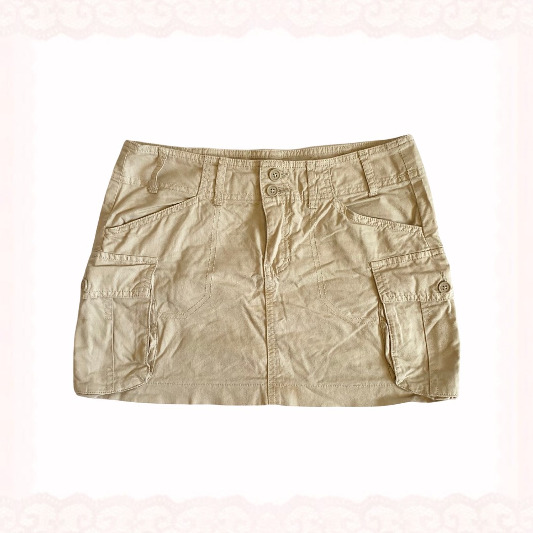 Brandy Melville Beverly Cargo Mini Skirt Sand, Women's Fashion, Bottoms