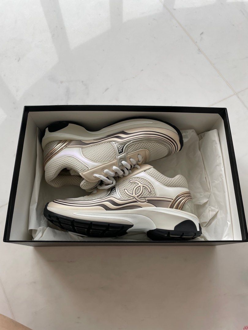 Ladies 2024 chanel trainers