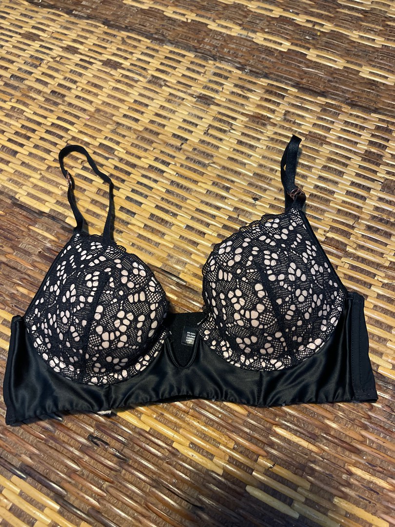 🆕Chantelle bra 34E/36DD