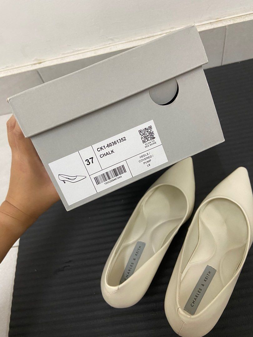 🖤 New Charles and Keith slingback kitten heel. White size 38. Never worn |  Heels, Kitten heels, Slingback