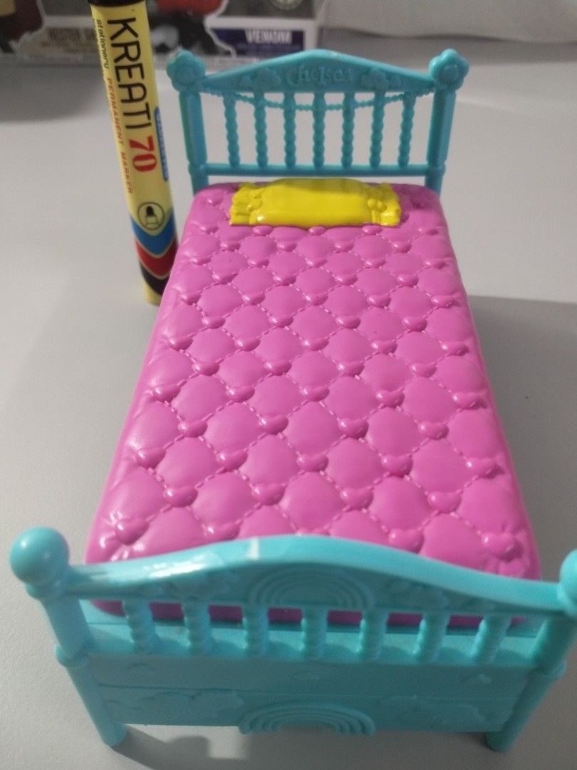 Chelsea 2025 barbie bed