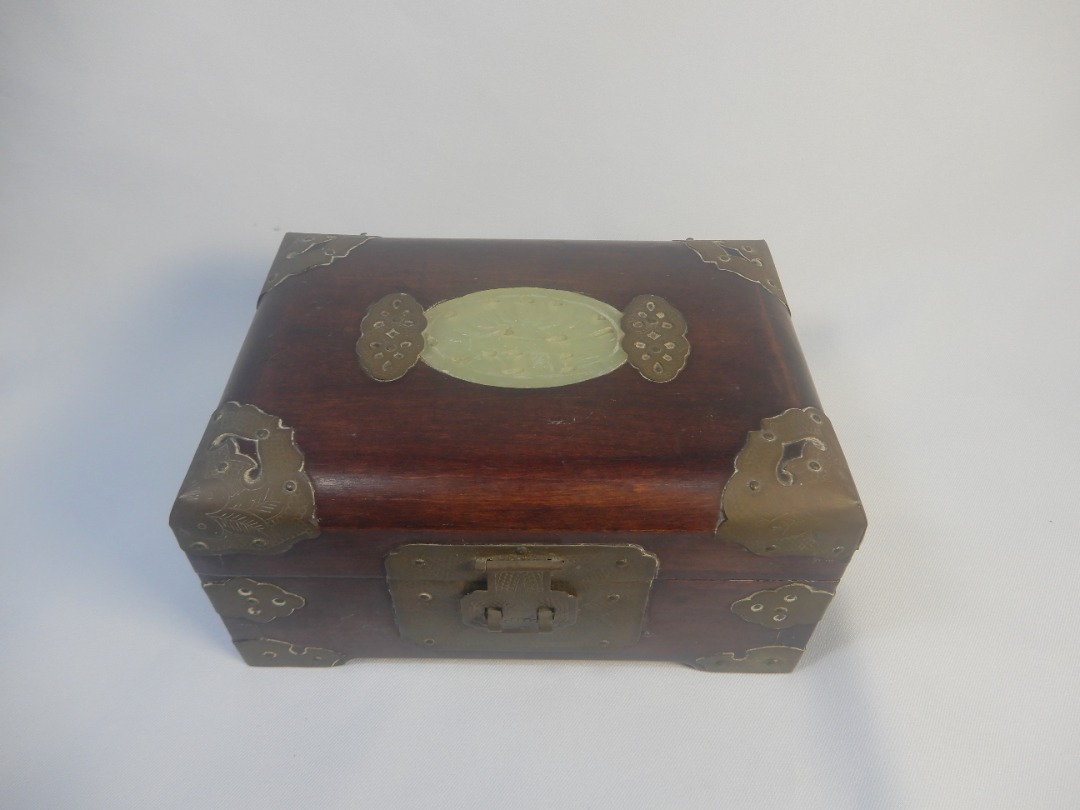 Chinese jewelry box cheap with jade