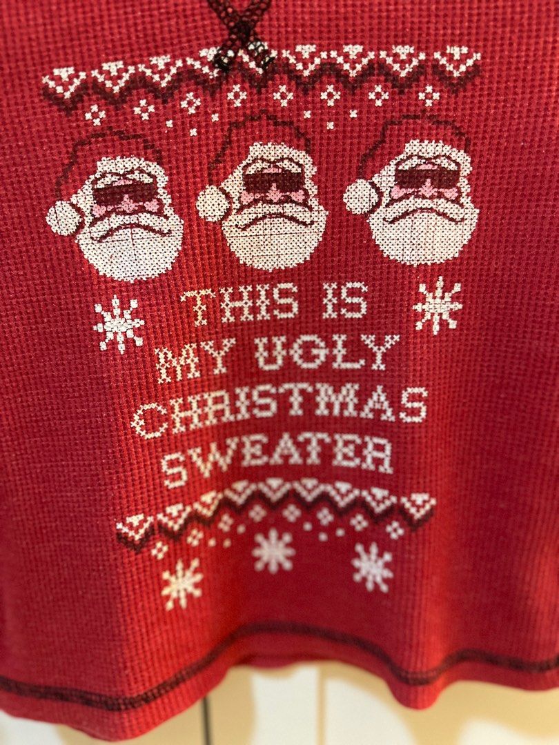 Uniqlo christmas sweater on sale