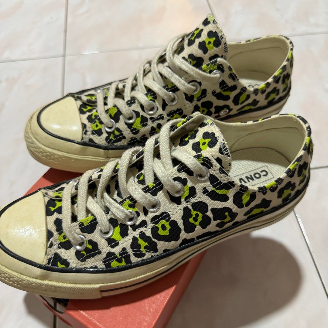 Converse chuck hotsell 70 animal print