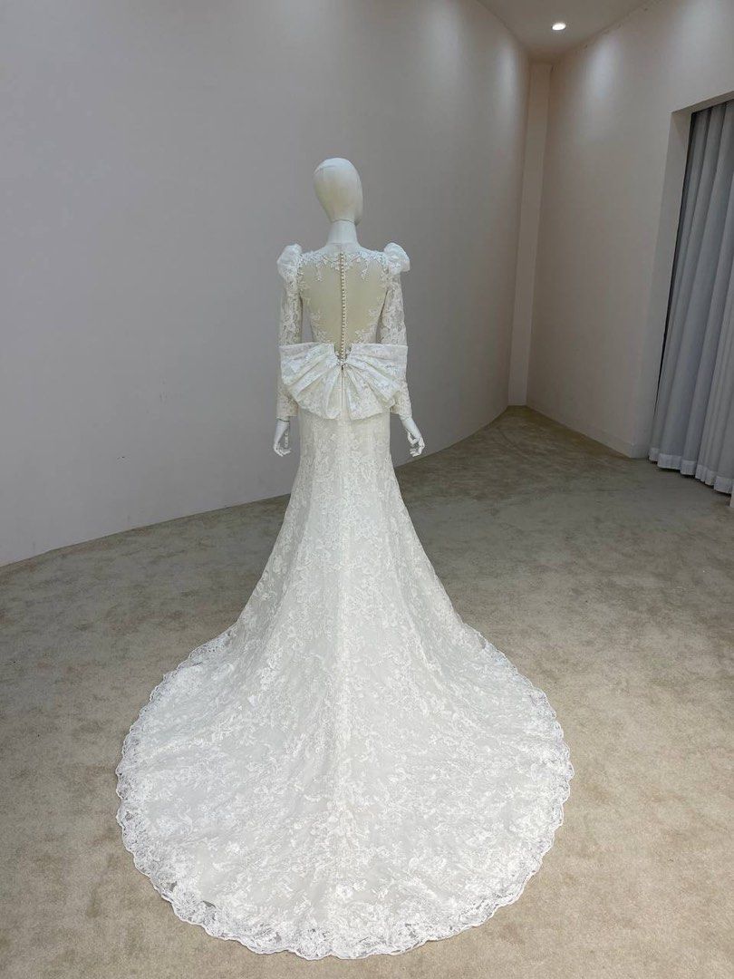 Couturier Modern Wedding Gown 100 Tailor Bespoke Women s