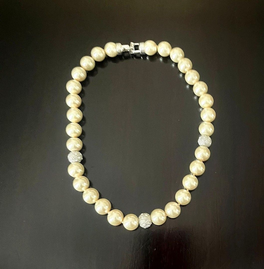 Denni pearl clearance necklace