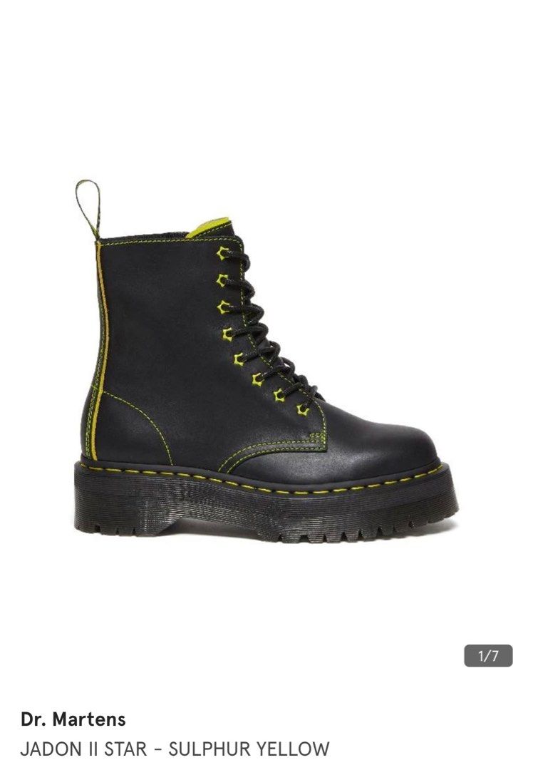 Star hotsell doc martens