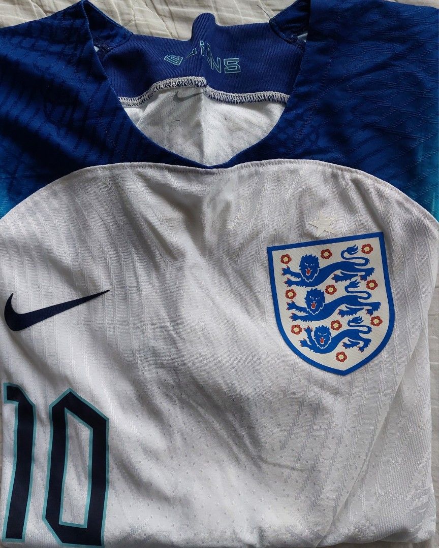 England Home Jersey 'Harry Kane', Men's Fashion, Activewear on Carousell