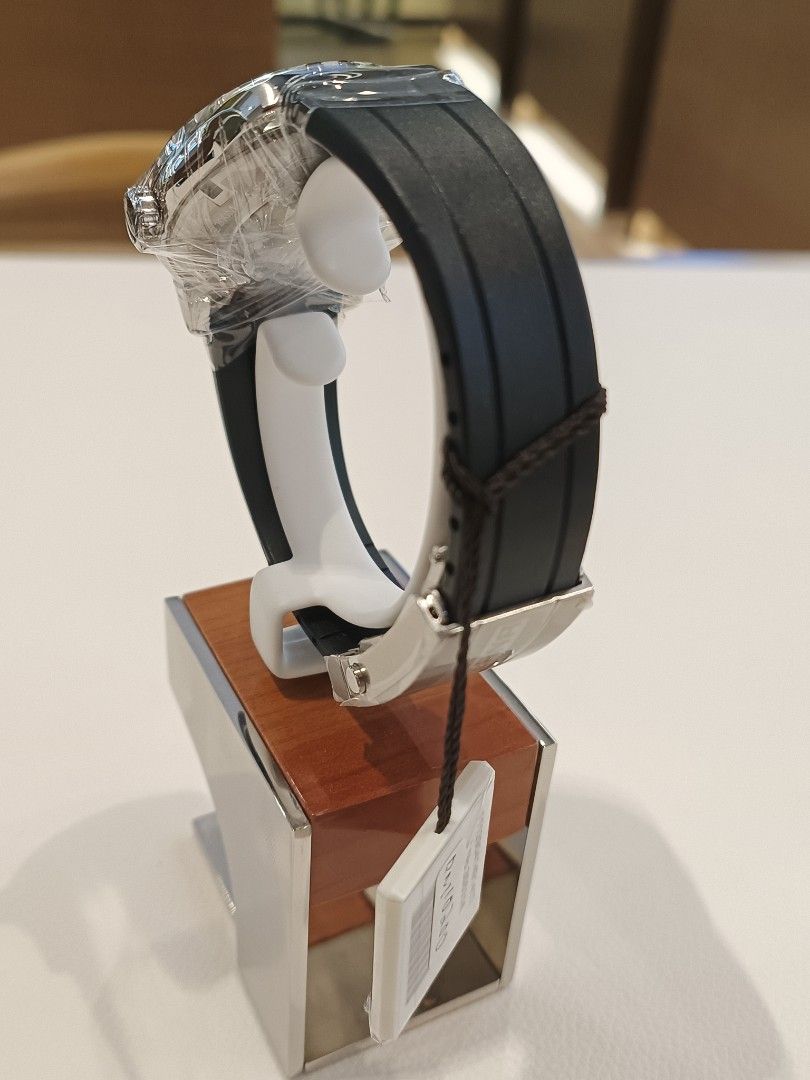 Eterna kontiki hotsell diver 44mm