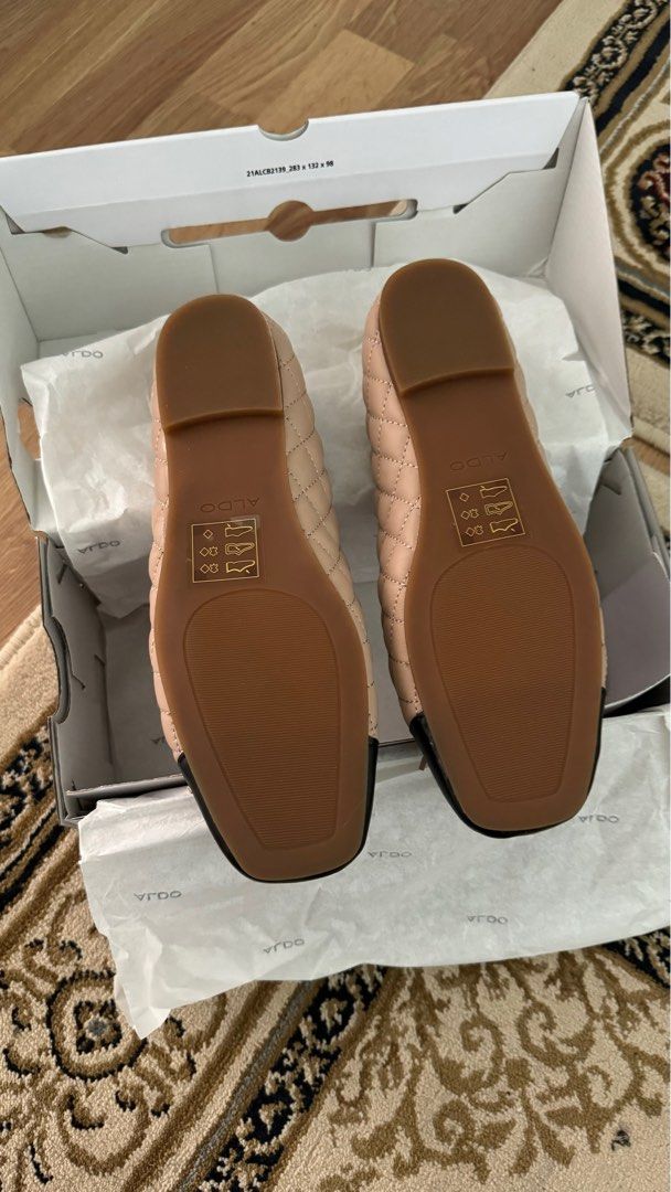 Aldo beige flats top