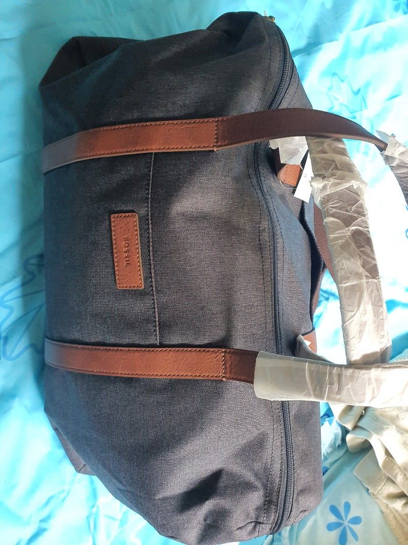 fossil renmore duffle bag Men s Fashion Bags Sling Bags on