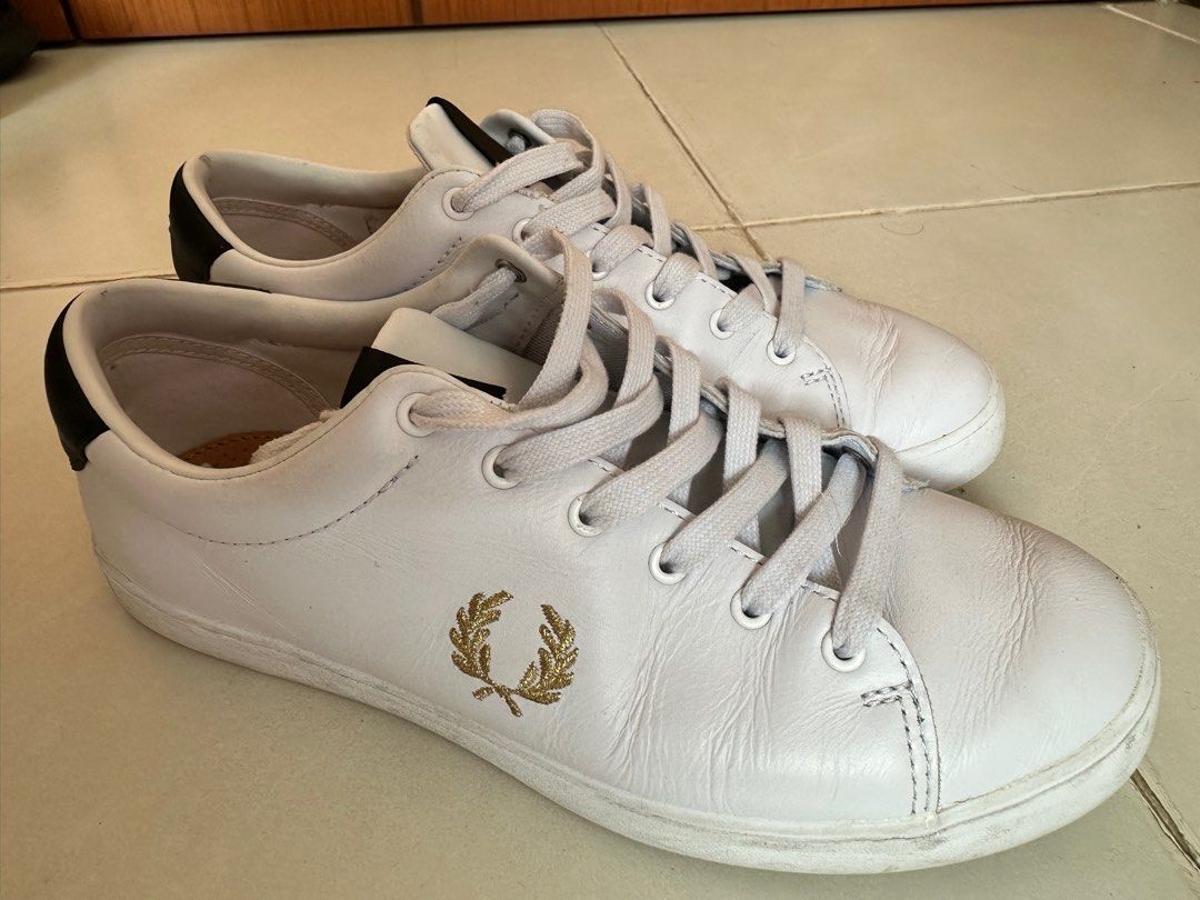Fred perry sale white leather sneakers
