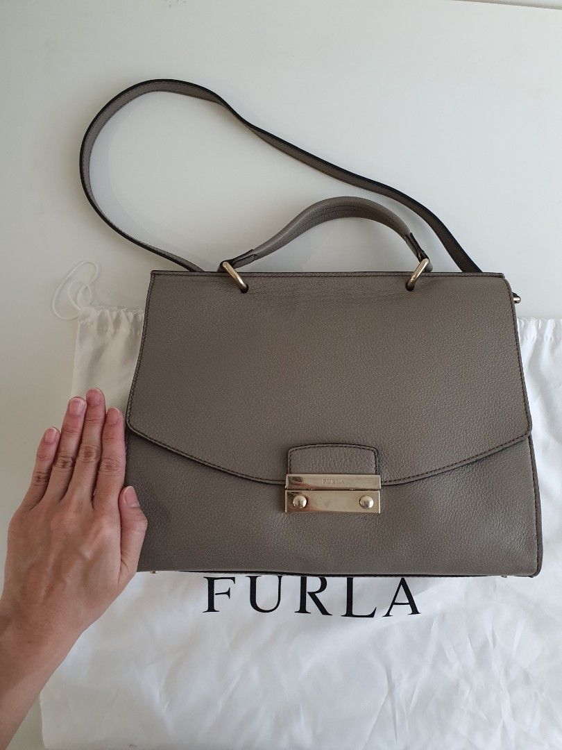 Julia top handle online