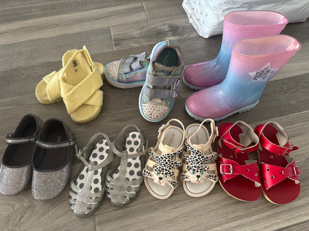 Girls water clearance sandals