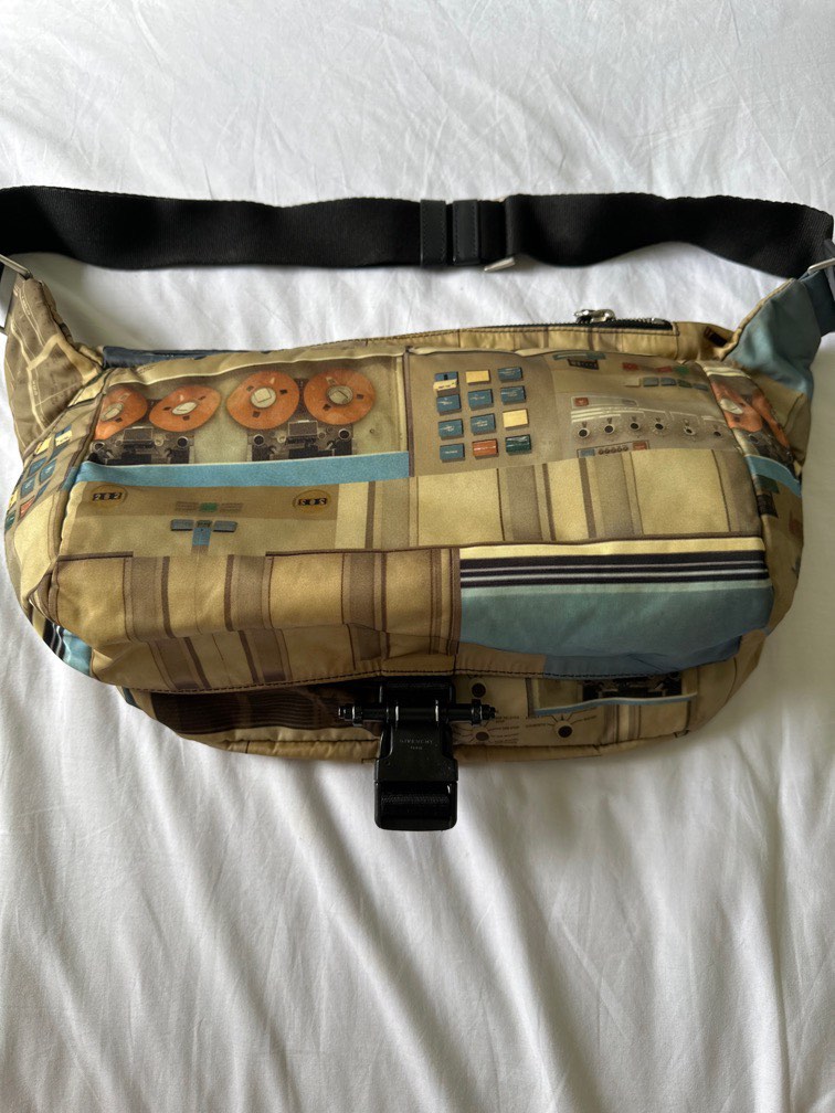Givenchy 4g bum bag outlet