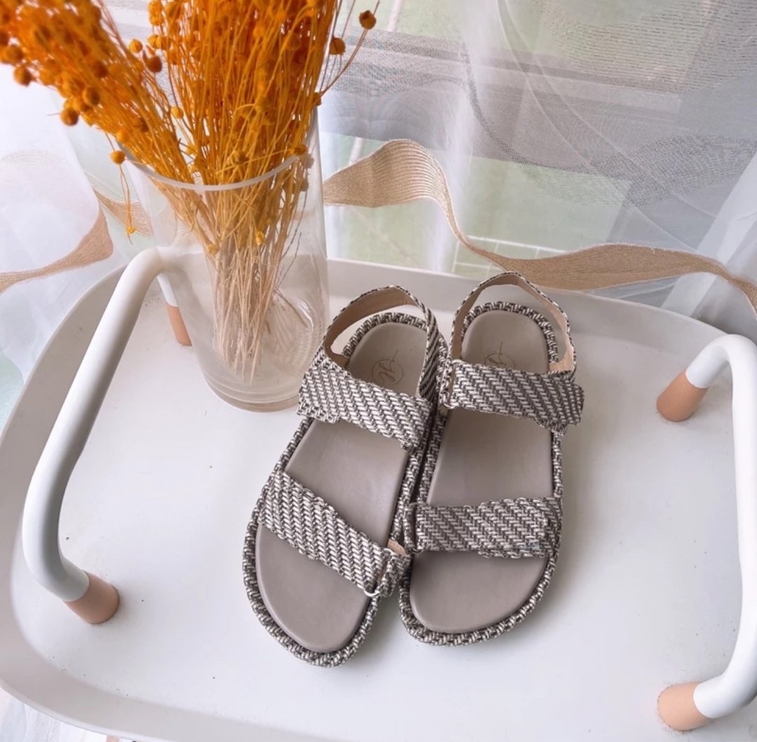 Gray Sandals, Women's Fashion, Footwear, Flats & Sandals on Carousell