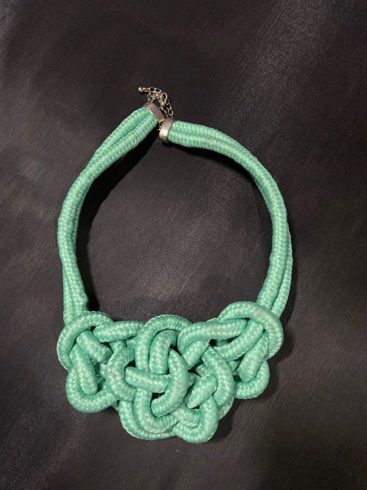 Green Statement Necklace (Category: Necklaces) located in San Juan City. Submitted by studioep (Listing ID 1270617149, Image 1). Description: * color may vary due to lighting * RFS: decluttering * Notes: no haggling please :( * Delivery shall be via Grab/Lalamove only (no meet ups or other couriers) * Payment shall be made online (Gcash/BDO/Unionbank) * No refund/return/exchange.