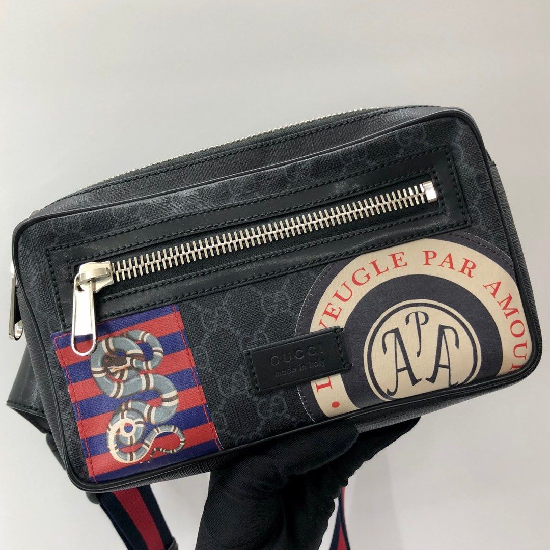Gucci supreme bum bag top