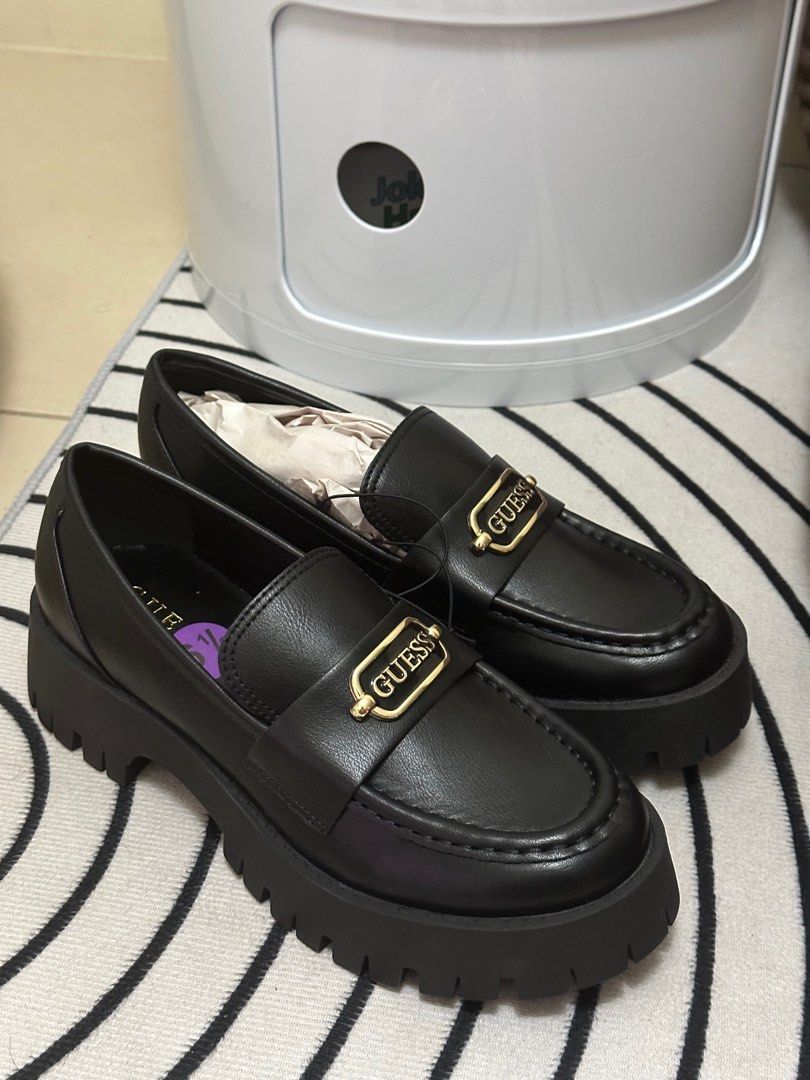 guess womens loafers