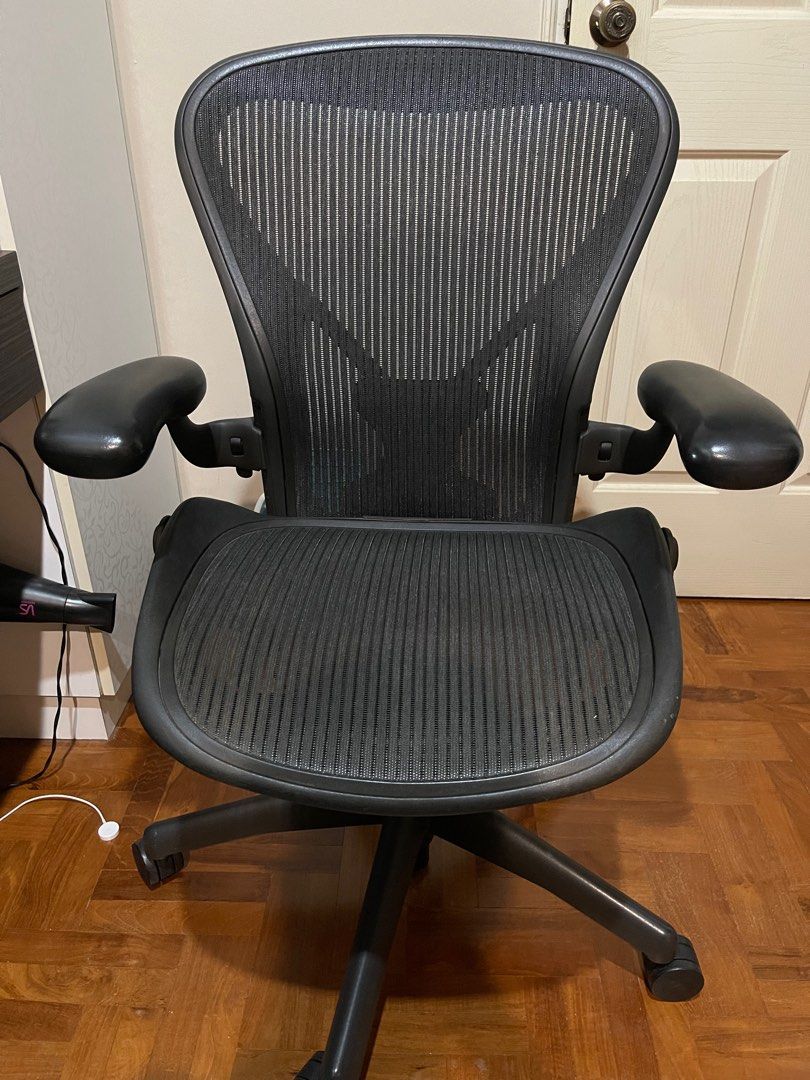 Herman miller aeron ergonomic chair, Furniture & Home Living, Furniture