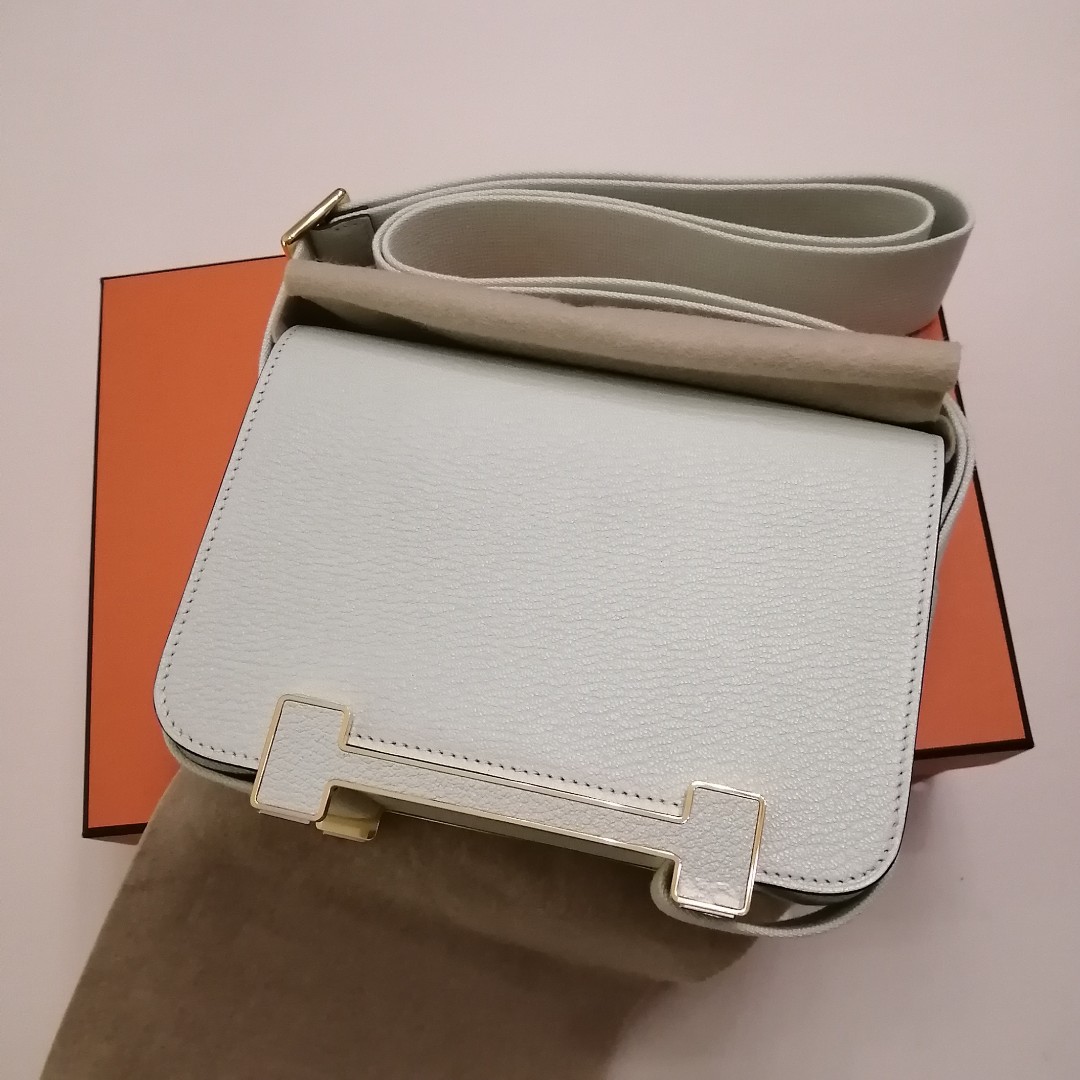 Hermes Geta, Women's Fashion, Bags & Wallets, Cross-body Bags on Carousell