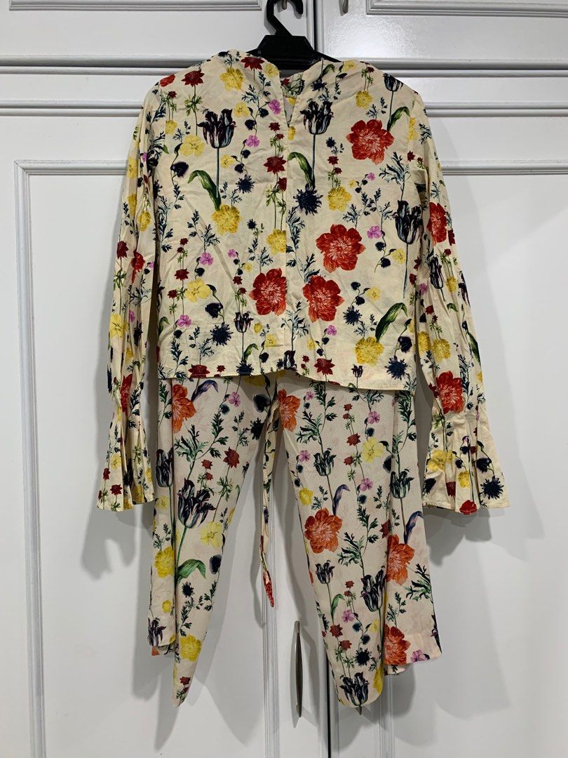 H&m flower store
