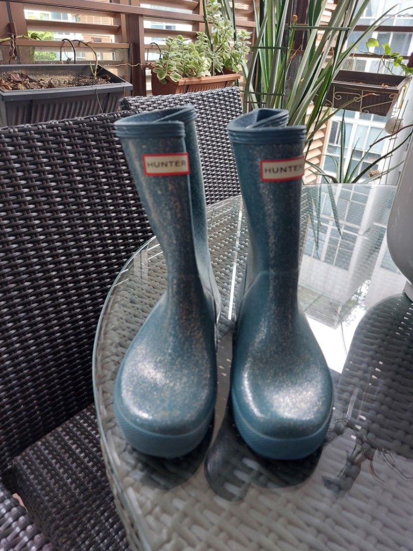 Hunter boots Babies Kids Babies Kids Fashion on Carousell