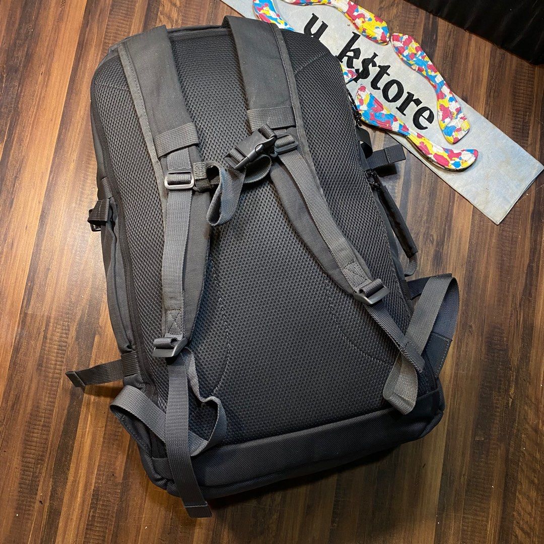 ikea backpack varldens 36L, Fesyen Pria, Tas & Dompet , Ransel di Carousell