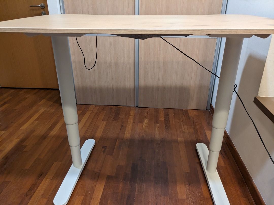 Ikea store moving table