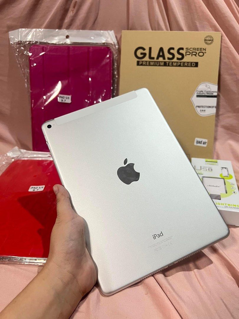 Ipad Air 2 32gb (Category: iPad) located in Santa Rosa. Submitted by chikikayyyy (Listing ID 1270502966, Image 2). Description: Ipad air 2 complete package 32gb with cellular Yes po with simcard napo With freebies Earphone Cord Adoptor Tempered glass Flip cover case Php. 8350 only.