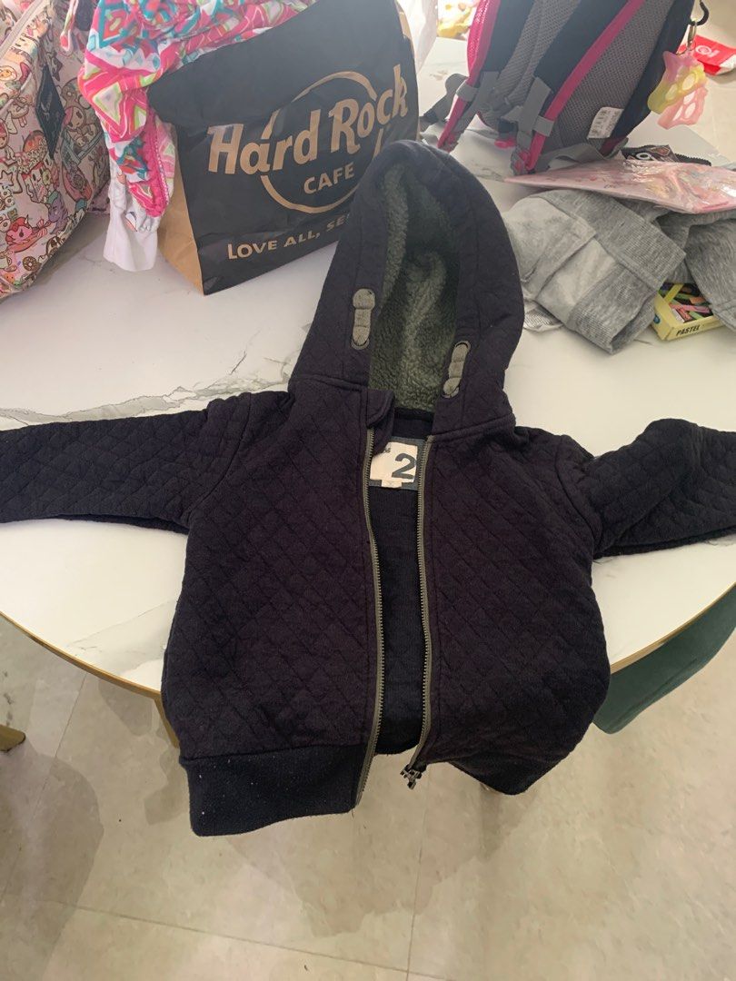 Jacket (Category: Babies & Kids Fashion) located in Singapore. Submitted by richcy (Listing ID 1270455995, Image 3). Description: Nego for fast deal Great for travelling .