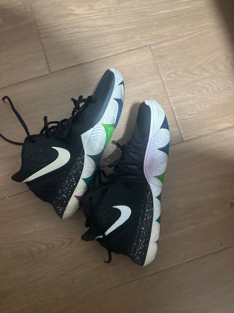 Kyrie 5 Black Magic