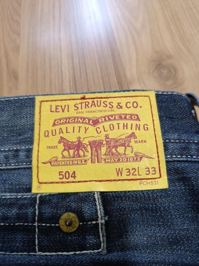 Levis 504 slim fit 2025
