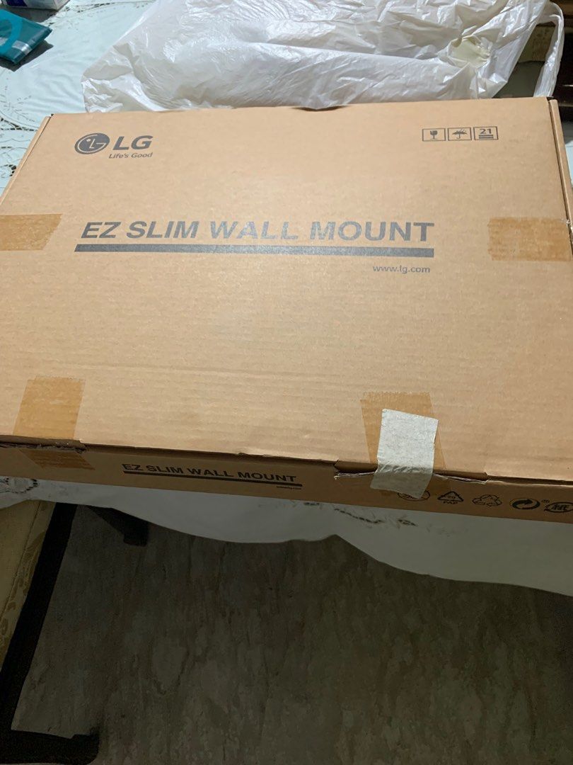 LG EZ SLIM WALL MOUNT, TV & Home Appliances, TV & Entertainment