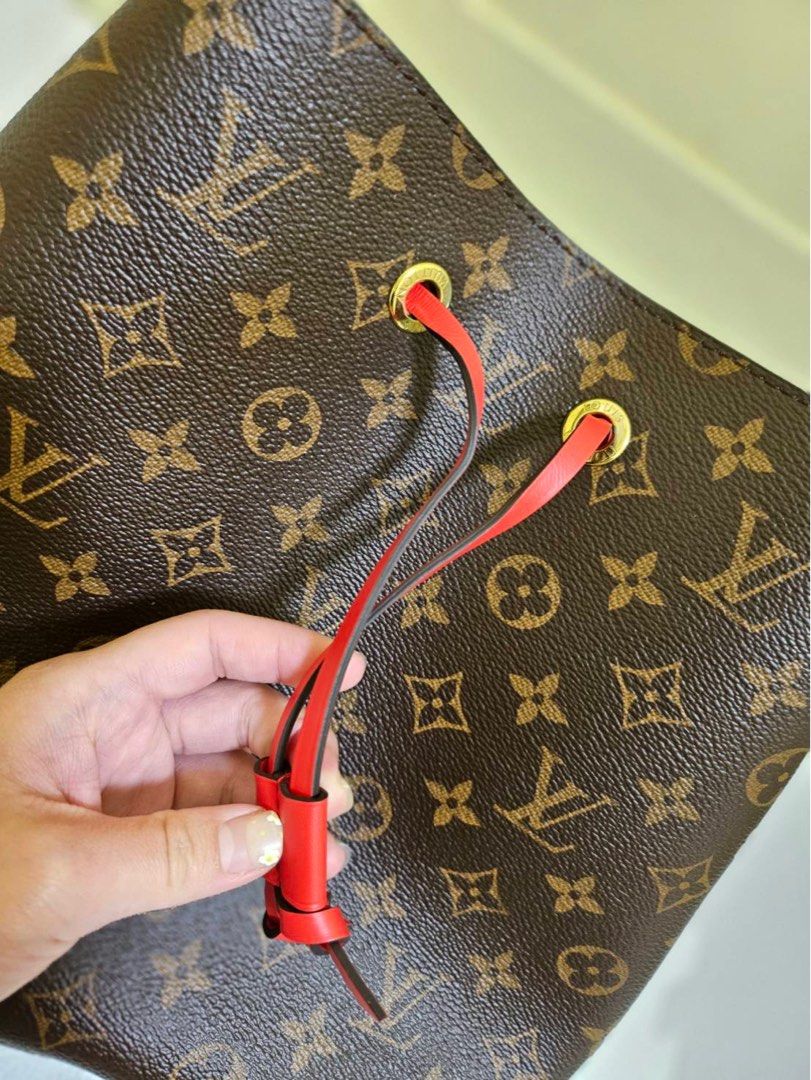 Monogram neonoe store
