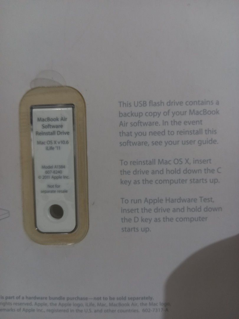 Macbook air software reinstall drive (Category: Hard Disks & Thumbdrives) located in Quezon City. Submitted by tikz_816 (Listing ID 1270502614, Image 3). Description: original mac OS X Lion macbook air OS x 10.6 installer. 8gb capacity (unused) very easy to use. buy with confidence over 150+ positive feedbacks/reviews meet up: qc and nearby areas balintawak lrt1 station fishermall pantranco shipping available: to be shouldered by the buyer.