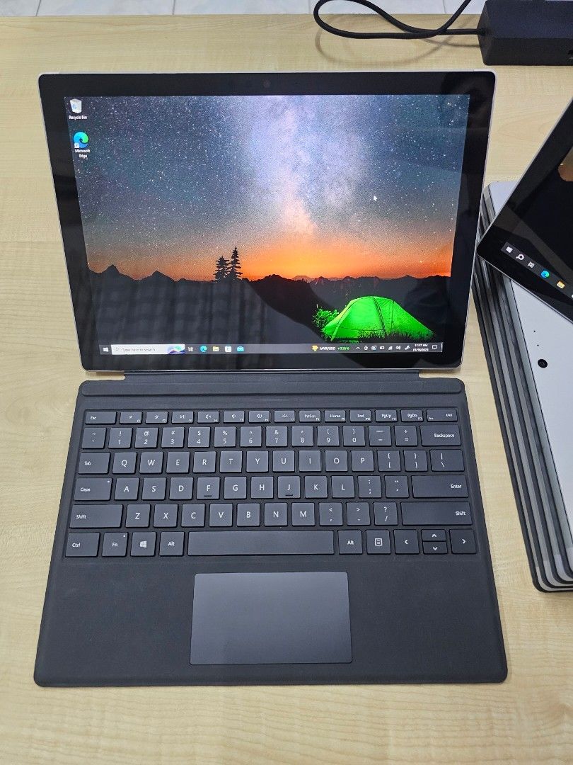 Microsoft surface pro sales 5 i5 8gb 256gb