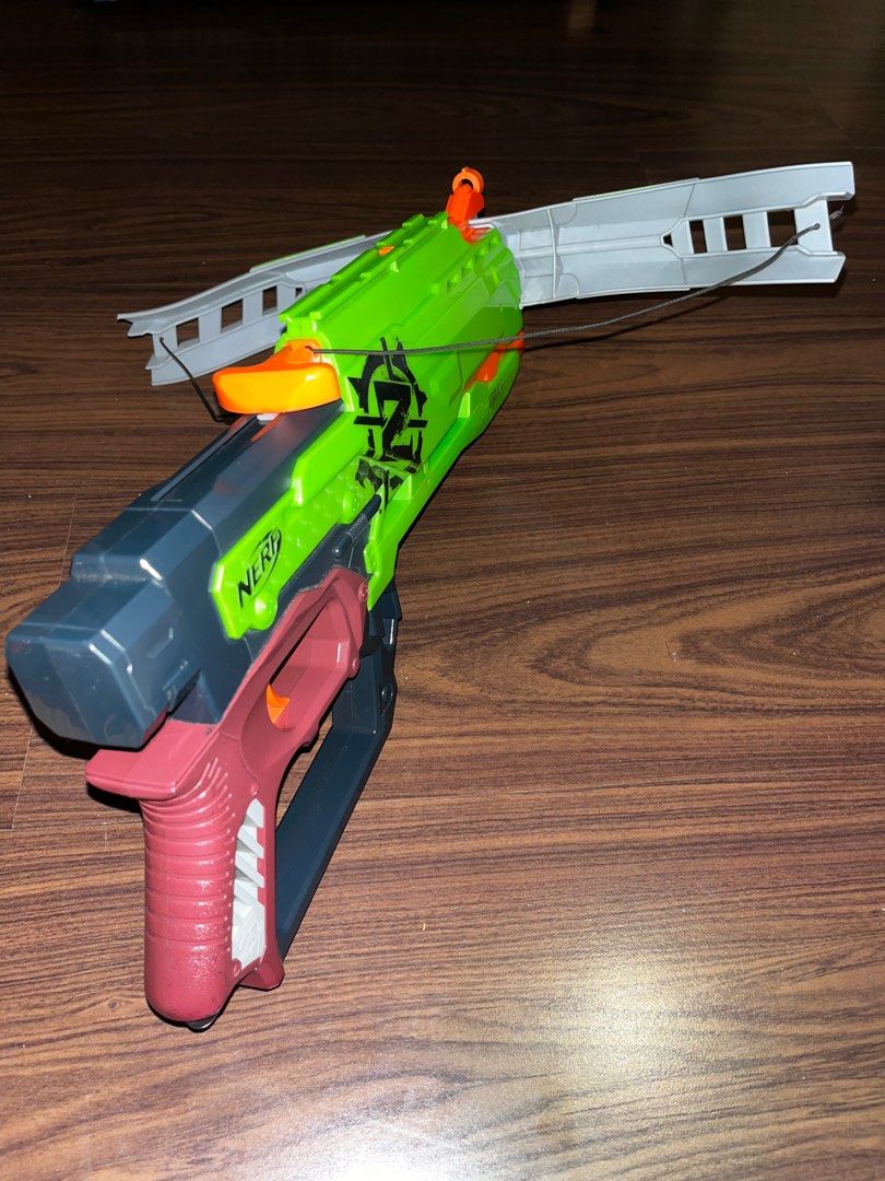 Nerf zombie strike dreadbolt blaster online