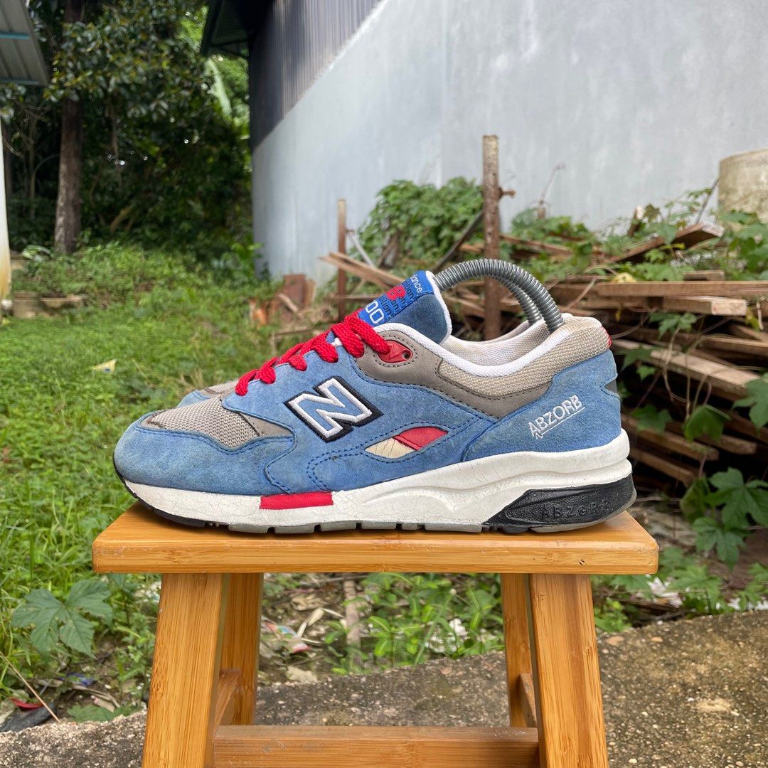 New balance 1600 grey top blue