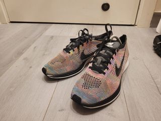（分類：）位於 。 由 tt07061118 提交（商品編號 1270575665，圖片 1）。簡介： 。