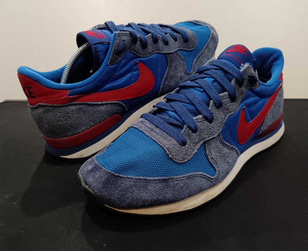 Nike best sale internationalist retro