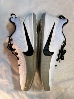 Kobe mamba store focus white grey