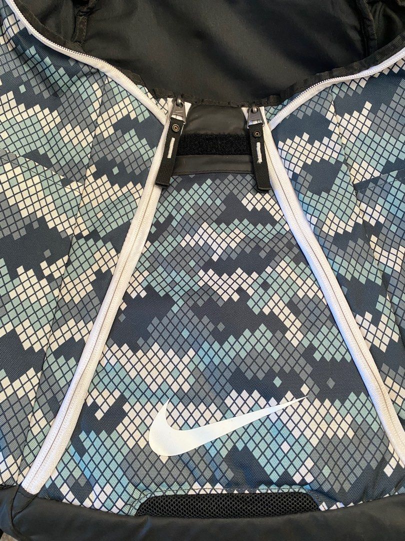 nike quad zip system basket backpack, Men's Fashion, Bags, Backpacks on
