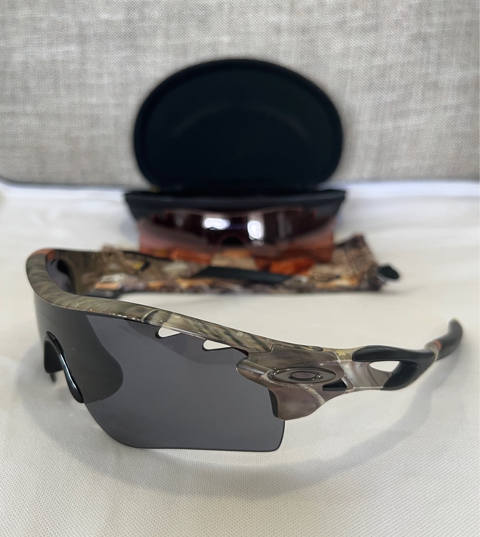 Oakley woodland camo best sale sunglasses