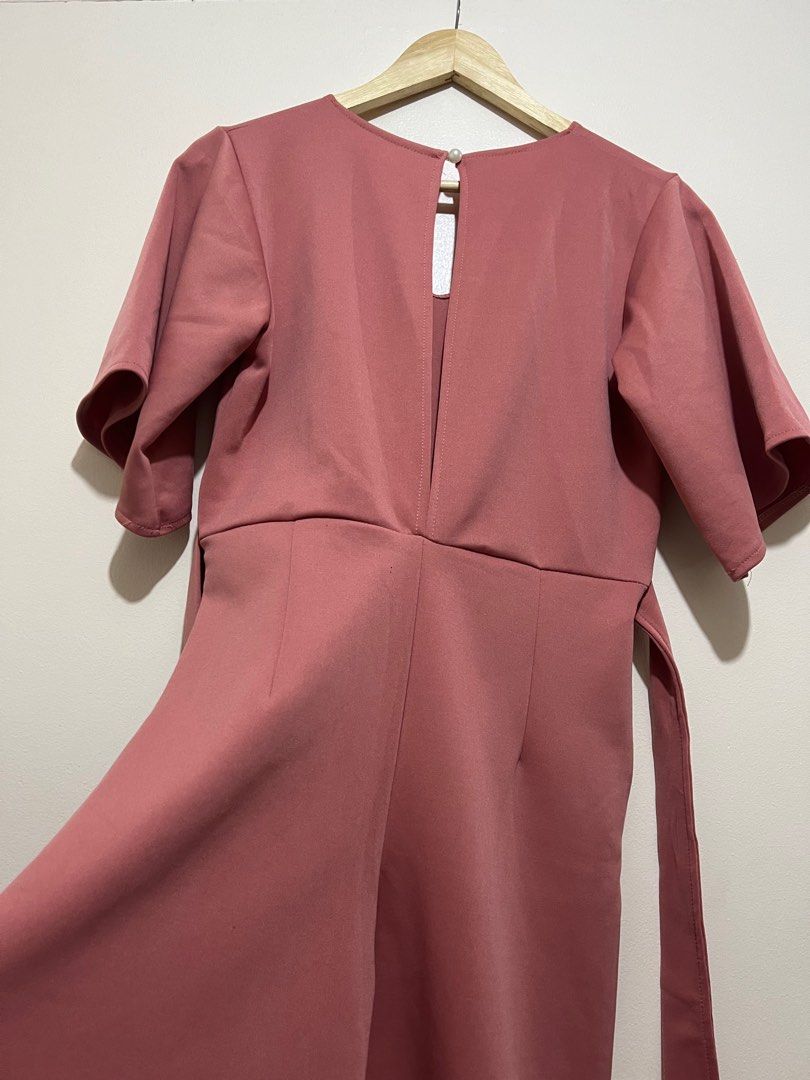 Old Rose Jumpsuit (Category: Jumpsuits) located in Quezon City. Submitted by ilove.hellokitty (Listing ID 1270539537, Image 2). Description: Blush formal jumpsuit S-M .