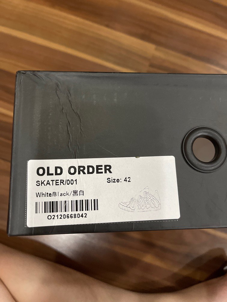 Old school, Men's Fashion, Footwear, Sneakers on Carousell