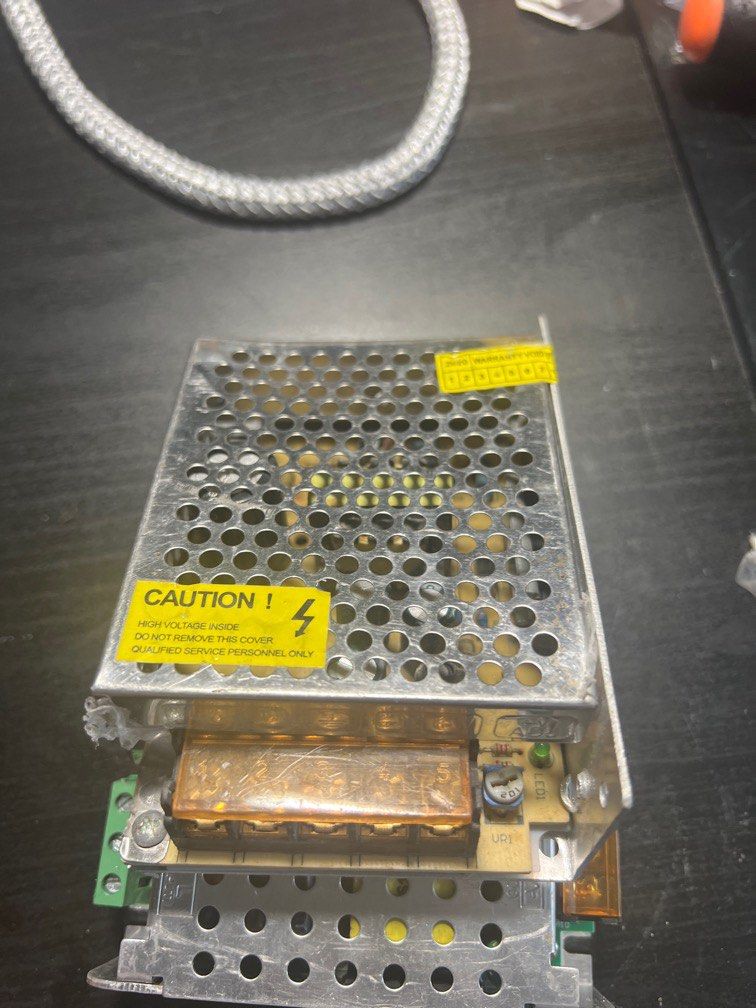 Power supply 12V 5A409719438490347521