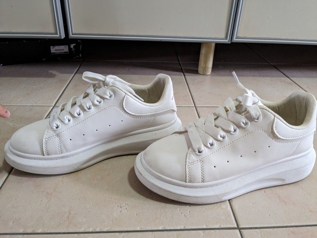 White sneakers 2019 online