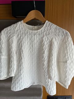 Puff sleeve jumper clearance zara