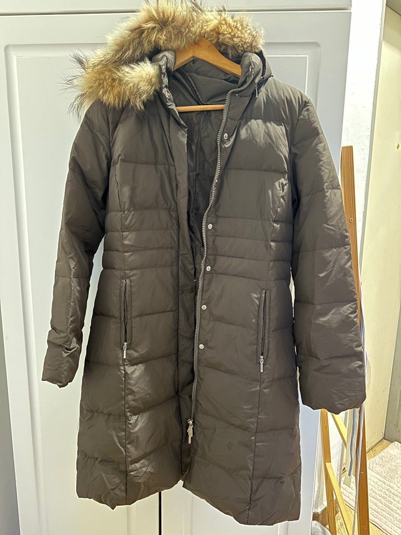 Puffy Jacket (Category: Coats, Jackets and Outerwear) located in Shah Alam. Submitted by amalyna89 (Listing ID 1270484652, Image 1). Description: Good condition Suitable for winter.